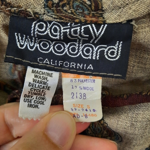 Vintage Patty Woodard wool blend brown paisley print cropped tie front vest - Picture 9 of 9